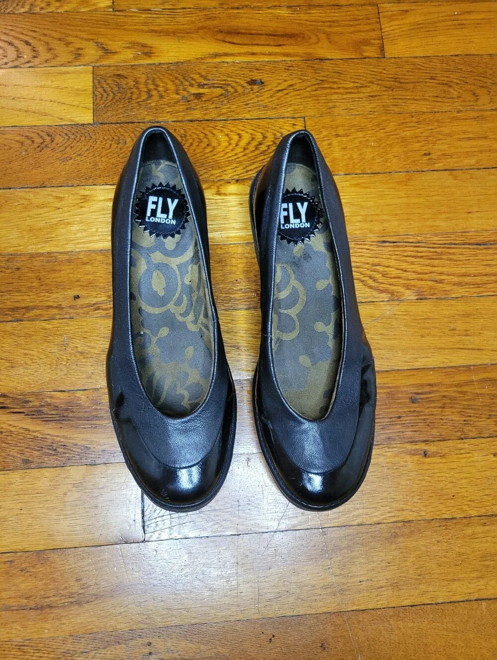 Fly London Yoko Black Patent & Leather Platform Flats Size 7.5/8